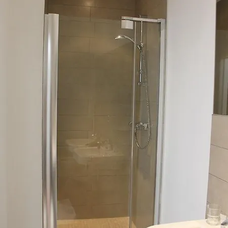 מלון Du Parc 4*