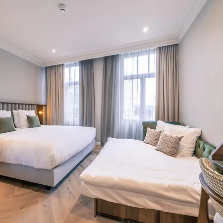 Du Parc מלון 4*